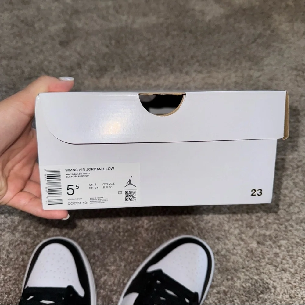 New Size 5.5 Nike Air Jordan 1 Low Sneakers Black White